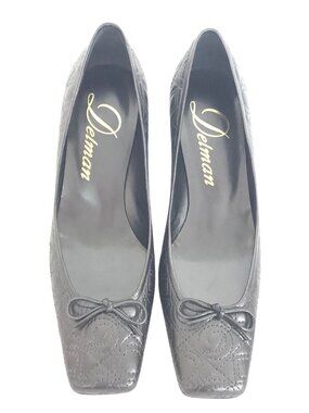 Delman Heels Low Heel Pumps Gray Patent Quilted Leather Never Worn